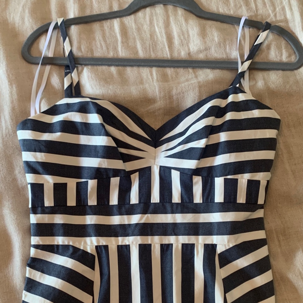 Veronica Beard Striped Navy and Cream Midi Dress - Picture 4 of 12